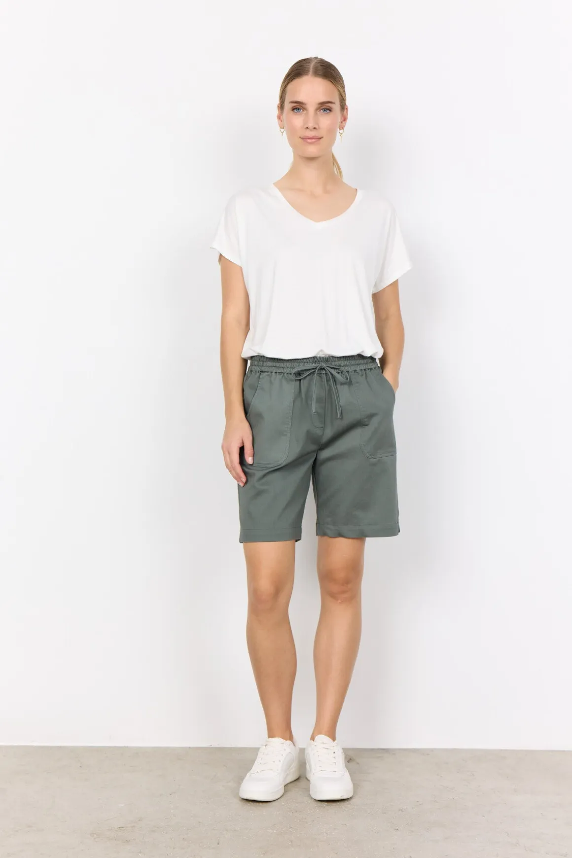 SC-AKILA 24-C Shorts Dammigt grönt