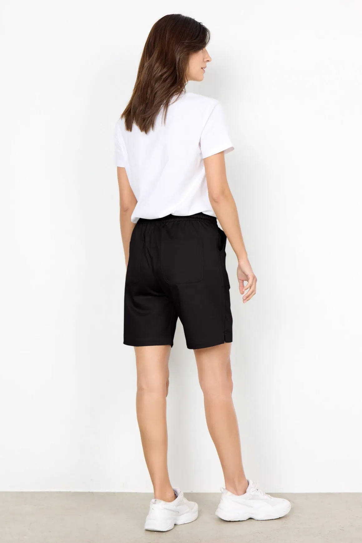 SC-AKILA 24-C Shorts Svart