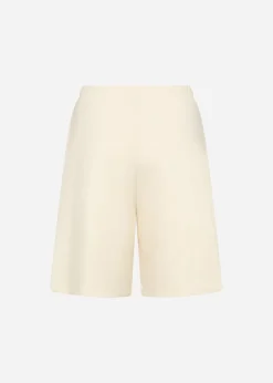 SC-BANU 304 Shorts Cream