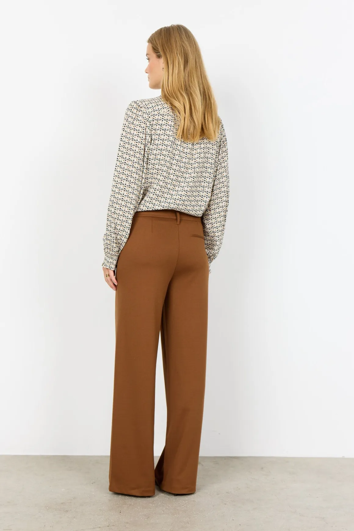 SC-DANIELA 9 Byxor Camel