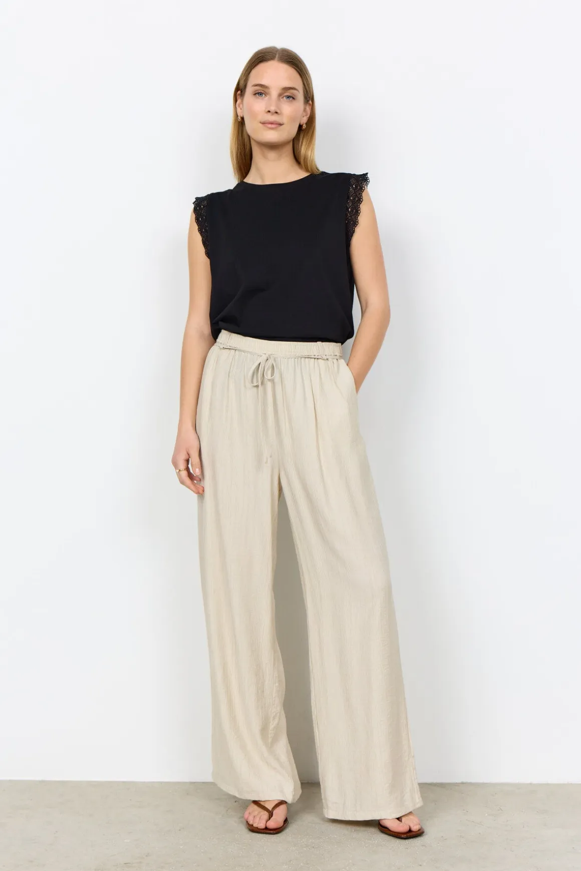 SC-FABRINA 2-C Byxor Ljus sand